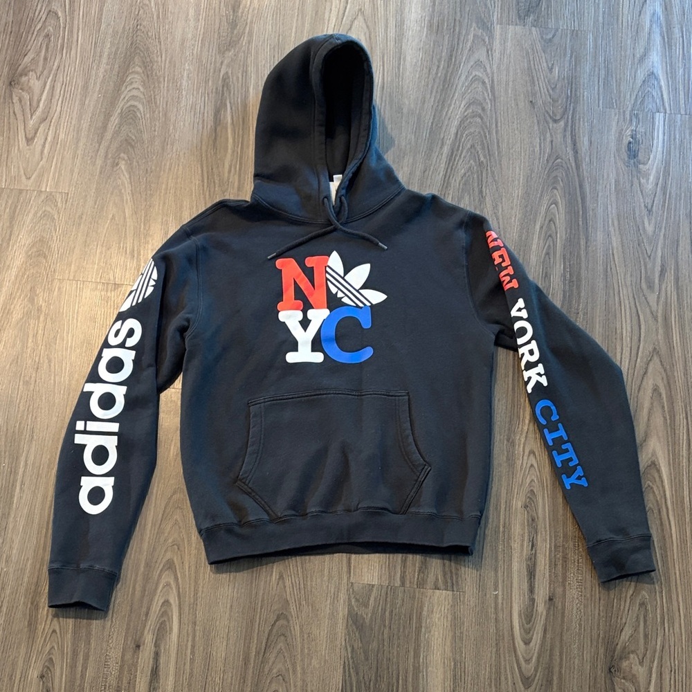 adidas Black NYC Graphic Crewneck Sweatshirt - Men - Small - Picture 2 of 6